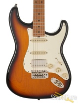 Tuttle Custom Classic S 2-Tone Sunburst Guitar #658 - Used Tuttle Custom Classic S 2-Tone Sunburst Guitar #658 - Used